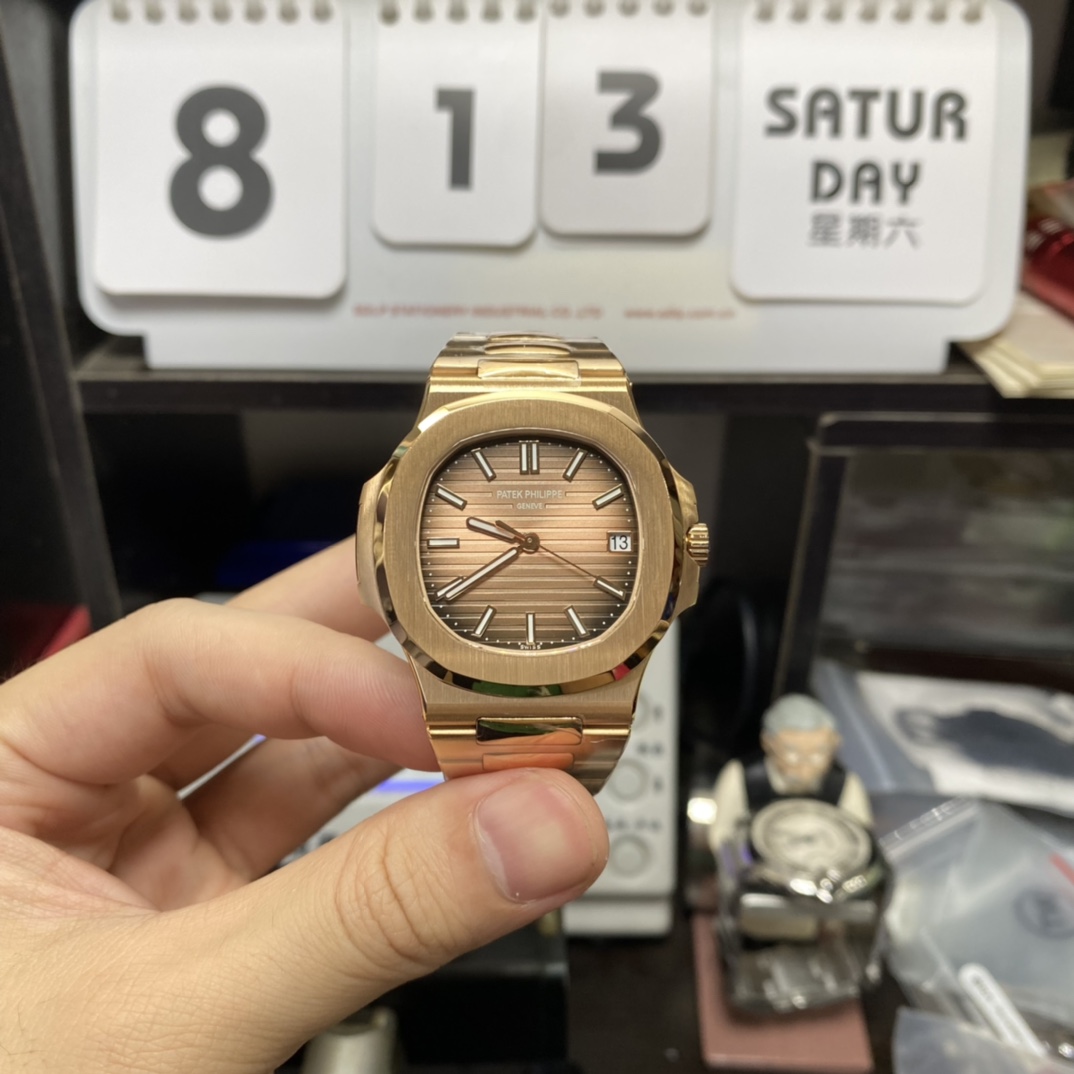 Patek Philippe Nautilus series 57111R-001, Rose Gold Case with Gradient Dark Brown Dial Steel Bracelet, 40mm Size.