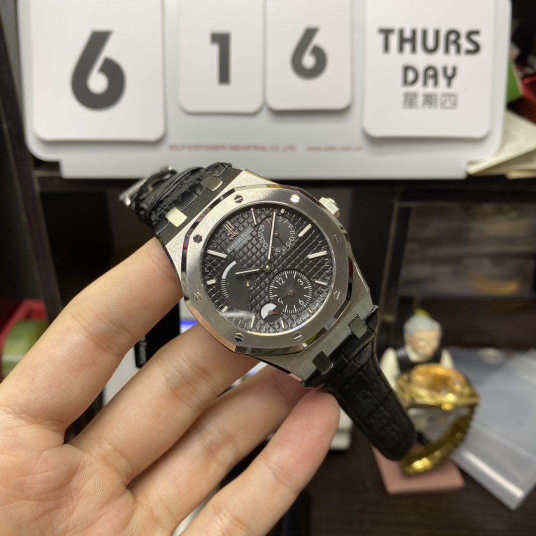 Audemars Piguet Royal Oak Series 26124ST.OO.D018CR.01, Silver Case Black Dial, 39mm Size.