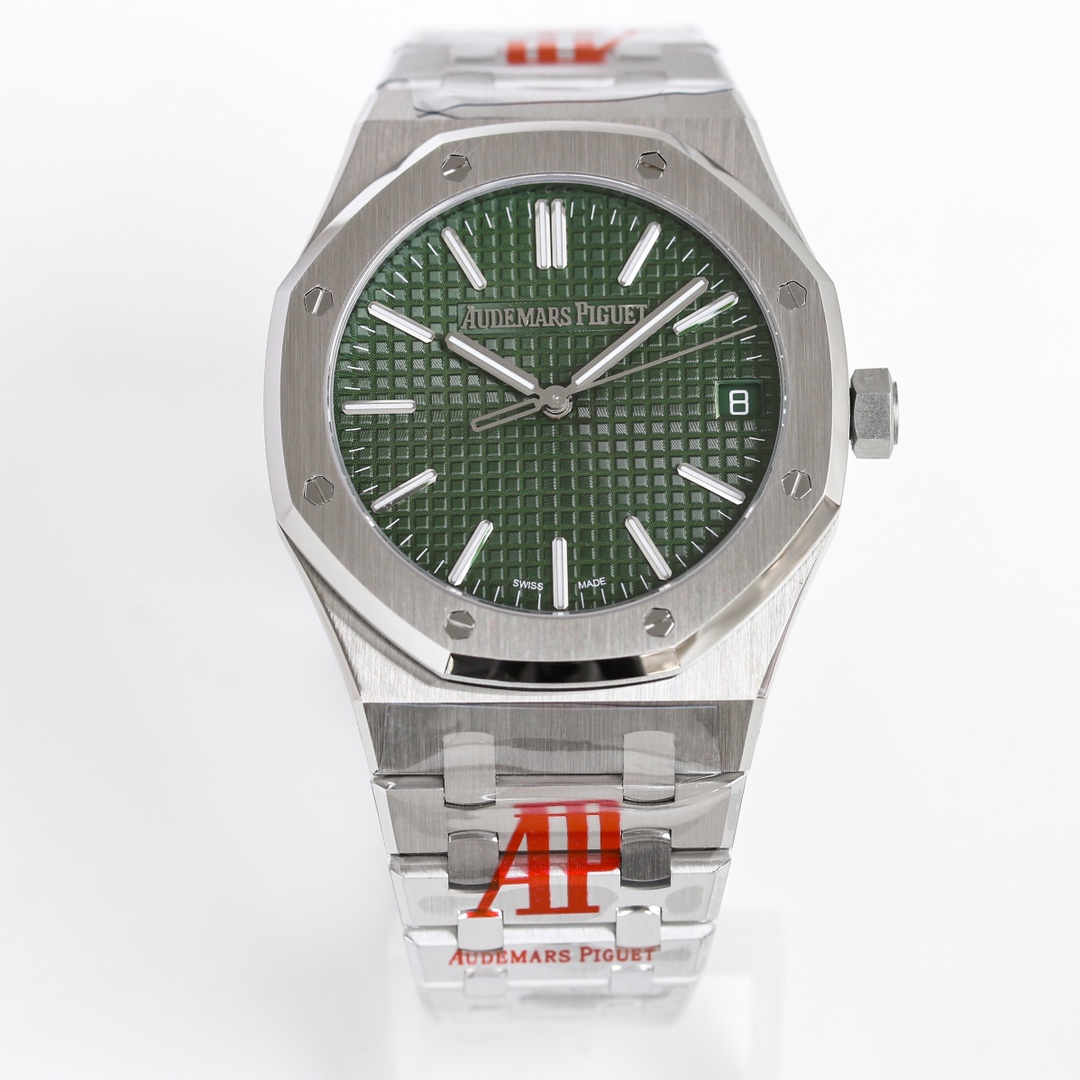 Audemars Piguet Royal Oak Series 15510ST.OO.1320ST.09 Watch 41mm