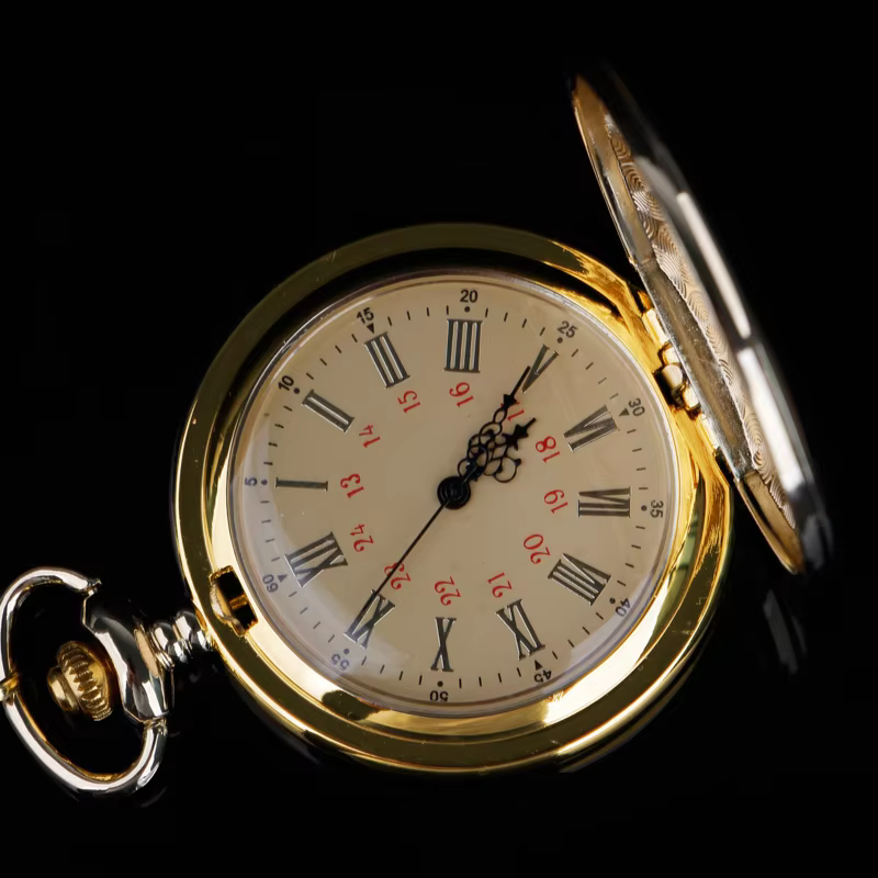 Luxury Golden Quartz Pocket Watch 
