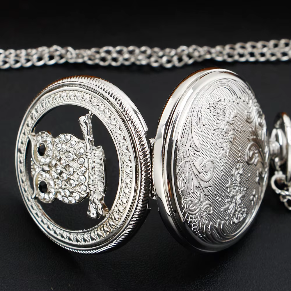Pocket Watch with Lovely Owl Full Hunter Alloy Quartz Clock with Necklace Fob Chain  Antique Watches for Men Women XH1012